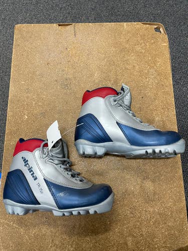 Used Alpina Jr-01 Boys' Cross Country Ski Boots