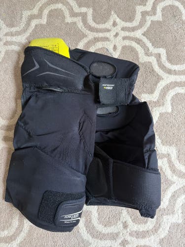 Junior Small Bauer Supreme S190 Girdle (Used)