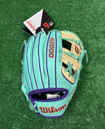 Wilson A2000 11.5" 1786 Spin Control Infield Baseball Glove Seafoam Mint Blonde