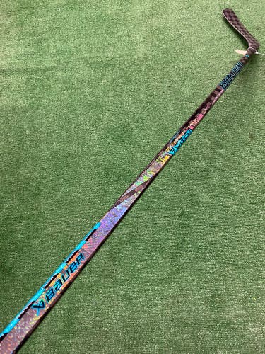 Senior Bauer Ag5nt (Dressed as Twitch) Hockey Stick Left Hand Mid Pattern P. Kane Pro Stock (New)