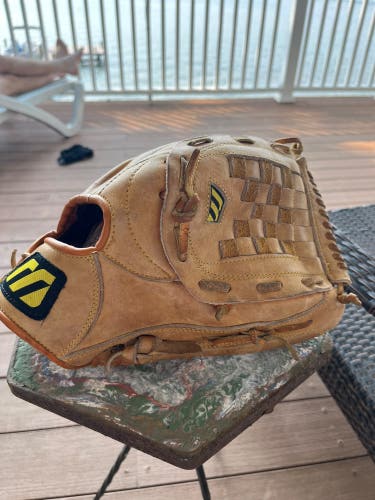 Mizuno Franchise RH Baseball Glove 12.5" (Used)