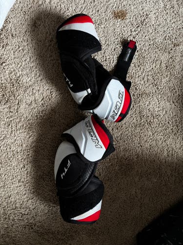 Senior Medium CCM FT4 Pro Elbow Pads