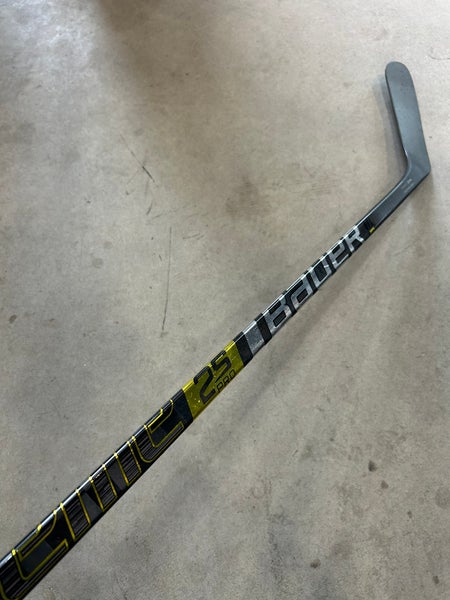 77 Flex P88M Senior Bauer Supreme 2s Pro Stock Left NHL