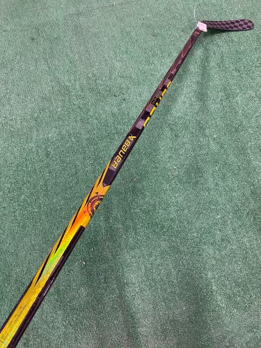 Senior Bauer Proto-R Hockey Stick Right Handed P92 (Used)