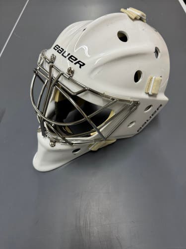 Senior Large 2023 Bauer 960 Goalie Mask Pro Stock (Used)
