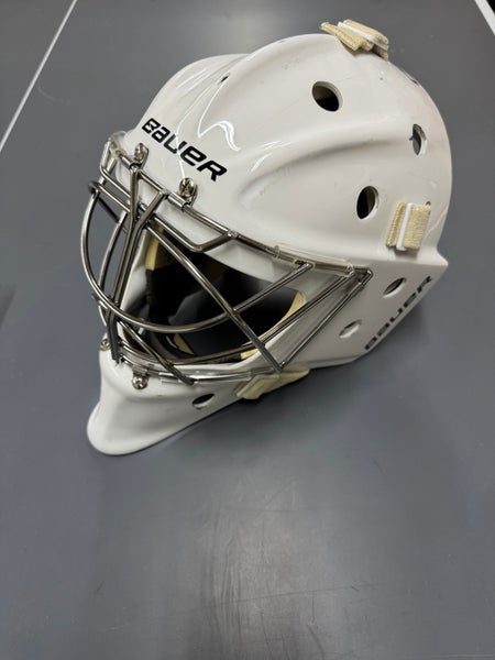 Senior Large 2023 Bauer 960 Goalie Mask Pro Stock (Used)