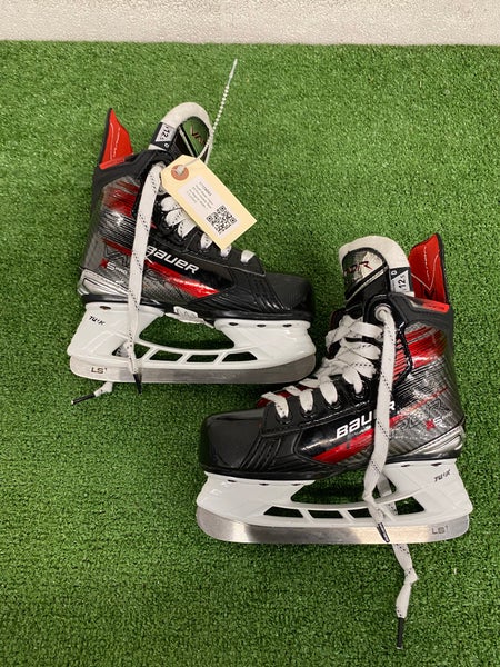 Youth Bauer Vapor X5 Pro Hockey Skates Regular Width 12.5 (Used)