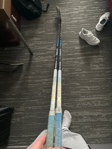 2 Senior Bauer Nexus Tracer Right Handed Hockey Stick P92 (New)