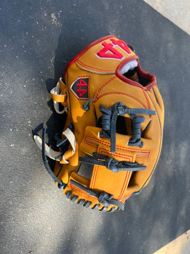 44 Pro Signature Series RH Infield Baseball Glove 11.5" (Used)