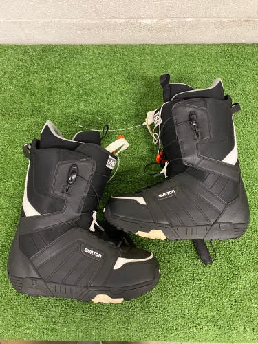 Men's Size 11.0 Burton Moto Snowboard Boots (Used)