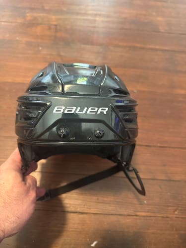 Large Bauer Re-Akt 150 Helmet (Used)