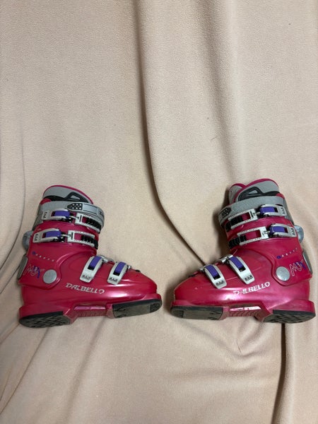 Mondo 24 & 24.5 Kid's Dalbello All Mountain MX9 Ski Boots (Used)