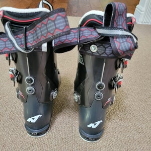 Lange LX 120 Ski Boots 27.5 (Used once)