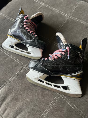 2016 Bauer Supreme S180 Hockey Skates Regular Width Size 5.5 (Used)