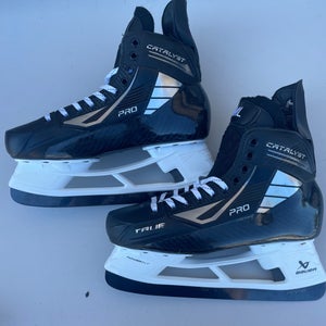 True Catalyst Pro Mens Pro Stock Hockey Skates MIC 7668