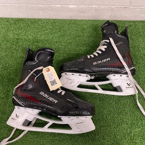 Senior Bauer Supreme Shadow Hockey Skates Regular Width Pro Stock 9.5 (Used)