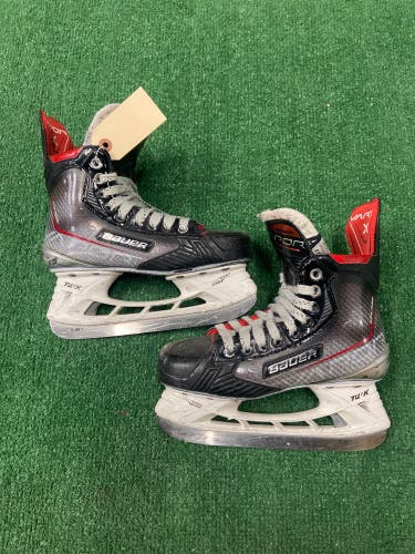 Intermediate Bauer Vapor ltx Pro+ Hockey Skates Size 4.5 (Used)