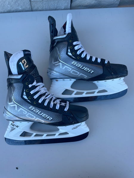 Bauer Vapor HyperLite Mens Pro Stock Size 7.5 Hockey Skates 7635