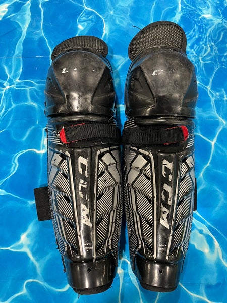 Junior CCM JetSpeed LE Shin Pads 11" (Used)