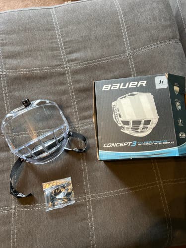 Bauer Concept 3 Full Shield Shield (Used)