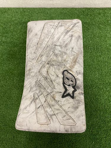 White Junior Brian's Netzero Goalie Blocker Regular (Used)