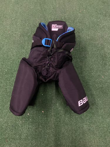 Black Junior Large Bauer Bauer x Hockey Pants (Used)