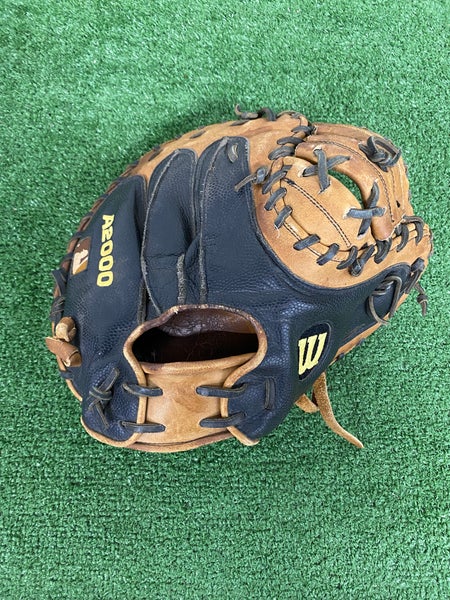 Brown Wilson A2000 RH Catcher's Baseball Glove 34" (Used)