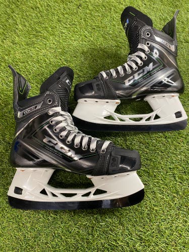 Senior CCM RibCor 100k Pro Hockey Skates 7.5 (New)