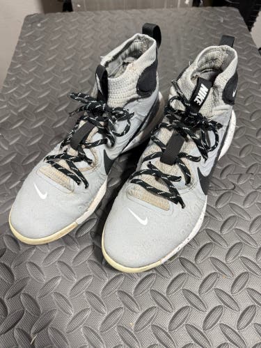 Nike Alpha Huarache NXT High Top Molded Cleats Men’s Size 8 (Used)