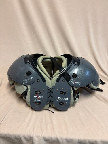 Extra Large Adult Riddell Air pac Shoulder Pads (Used)