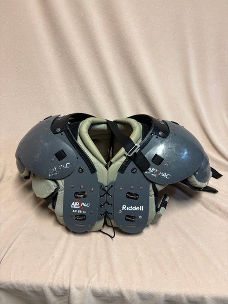 Extra Large Adult Riddell Air pac Shoulder Pads (Used)