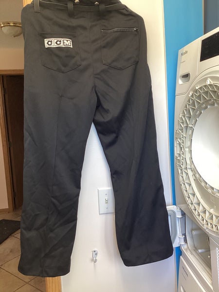 Used CCM Black Referee Hockey Pant | Senior size 30x32” M | barcode 6533509939 Tag M101SR PP9L BK