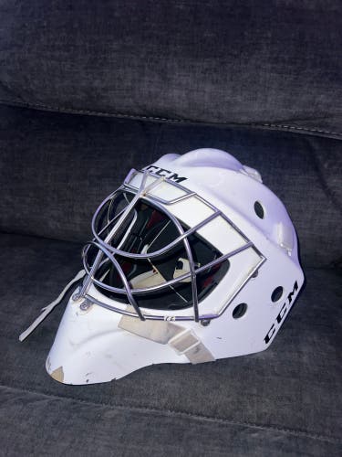 Senior Large CCM GF9000 Goalie Mask (Used)