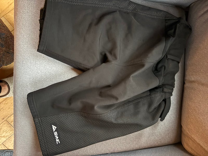 Black Unisex Adult Small SYNC Ski Pants (Used)