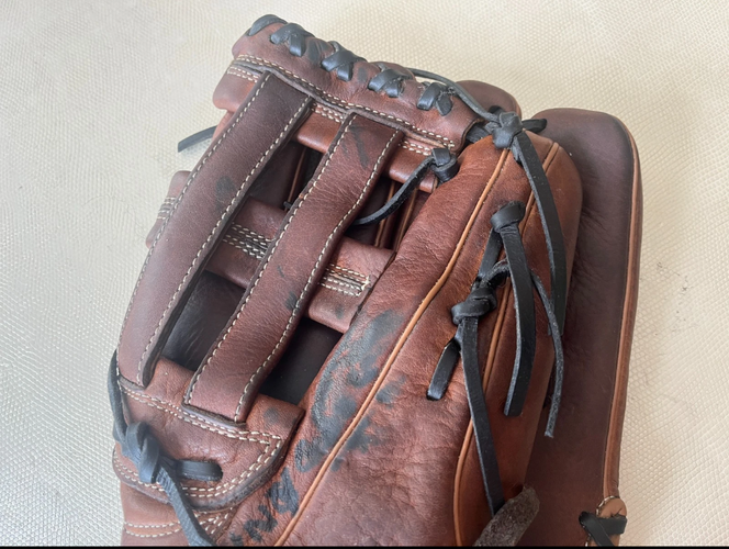 Rawlings RH Baseball Glove 12.75" (Used)