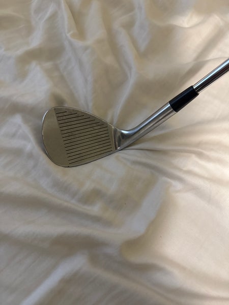 Men's Nike Right Handed Wedge Stiff Flex 60 Degree (Used)