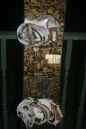 Burton Cash 160 cm Snowboard With Burton Large Bindings