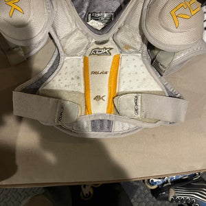 Men's Medium/Large Youth Reebok 4K Shoulder Pads Pro Stock (Used)