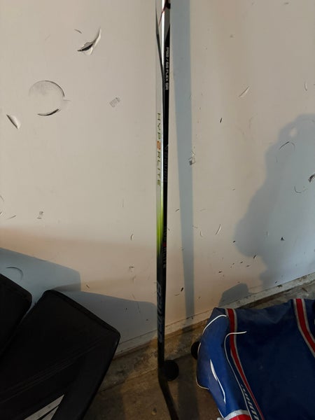 Senior Bauer Vapor Hyperlite 2 Left Hand Hockey Stick P92 (Used)