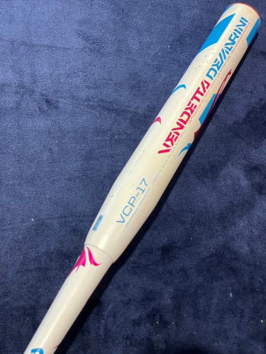 White 2017 DeMarini Vendetta Composite Bat (-10) Composite 23 oz 33" (Used)