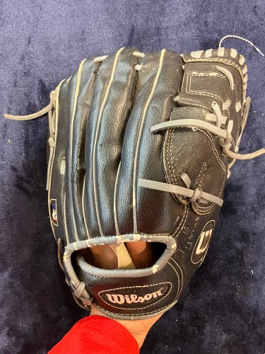 Black Wilson A360 RH Outfield Baseball Glove 12" (Used)