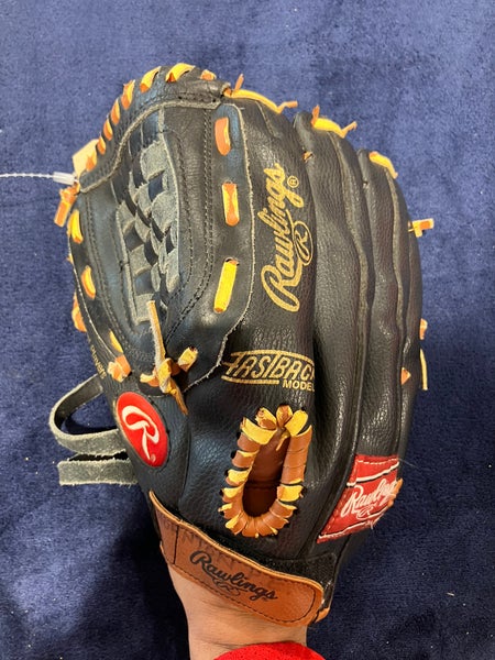 Black Rawlings Alex Rodriguez Autograph model LH Pitcher's Baseball Glove 11" (Used)