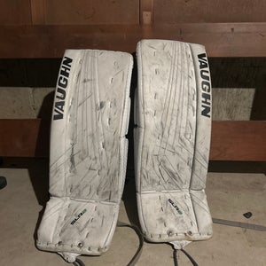 26" Vaughn Ventus SLR Jr Goalie Leg Pads (Used)