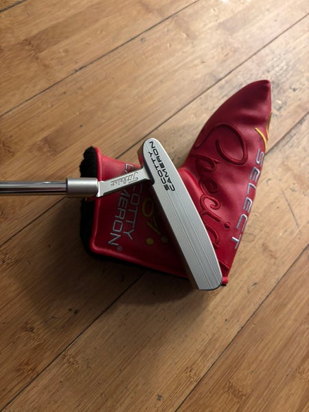 Silver Unisex Titleist Scotty Cameron Blade Right Handed Putter 34" used like new