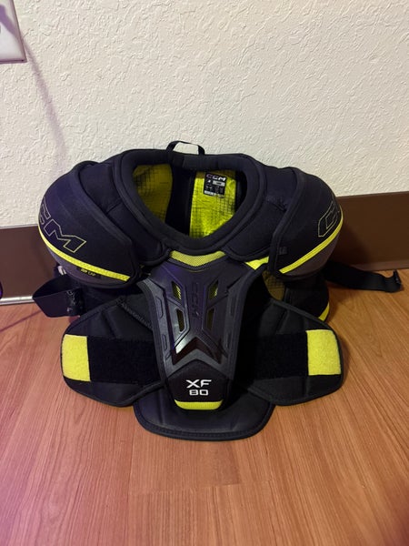 Men's Large Junior CCM Tacks XF 80 Shoulder Pads (Used)