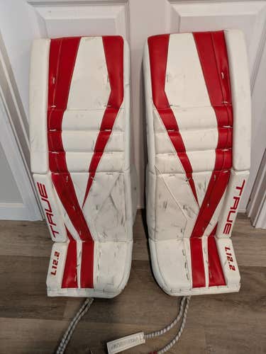 34" True L12.2 Goalie Leg Pads (Used)