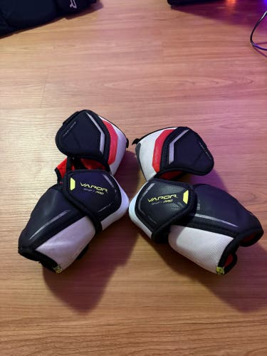 Intermediate Large Bauer VAPOR SHIFT PRO Elbow Pads (Used)