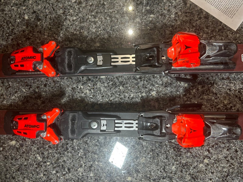 2022 Atomic G9 Redster Race GS with bindings.