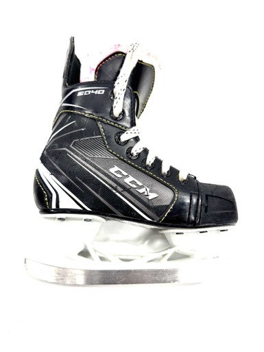 Used CCM TACKS 9040 Youth Hockey Skate Youth 11.0 11860-S000300287