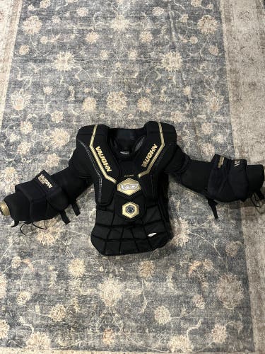 Large 2023 Vaughn V10 Goalie Chest Protector (Used)
